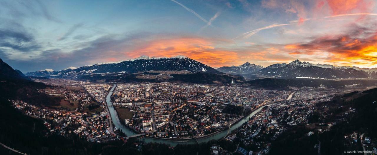 Charming, Central, Spacious Apartment Innsbruck Luaran gambar